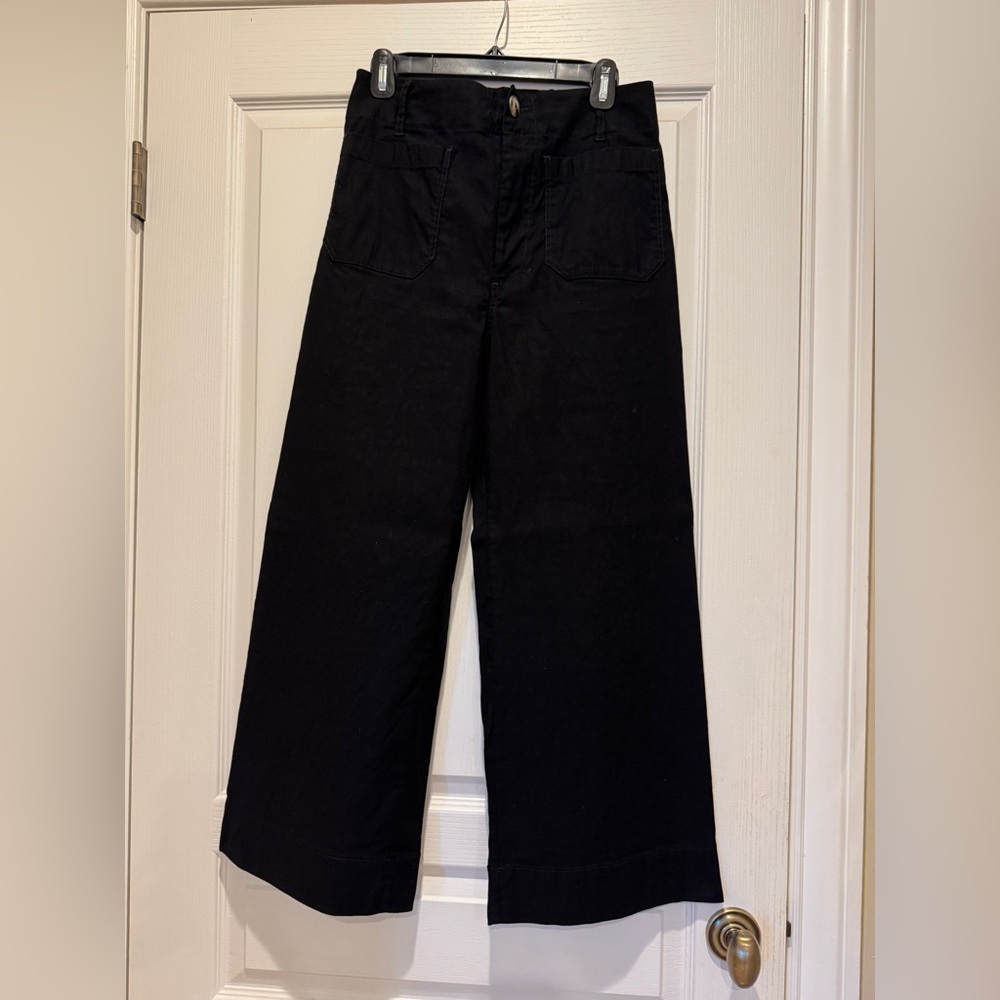 Anthropologie Maeve The Collette  Flare Wide-Leg Cropped pants in black